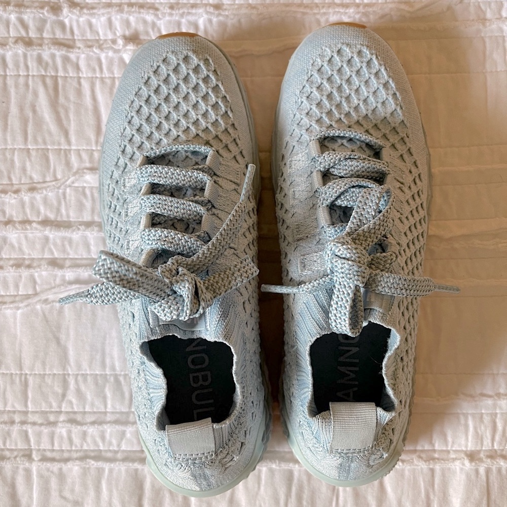 NOBULL pastel knit runners unisex. women’s size 7